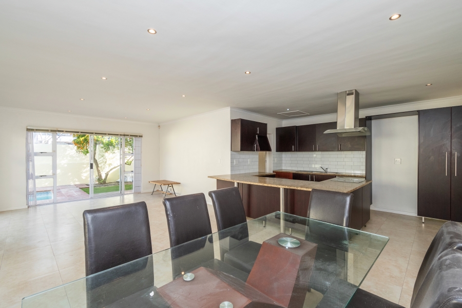 To Let 4 Bedroom Property for Rent in Gardens Western Cape